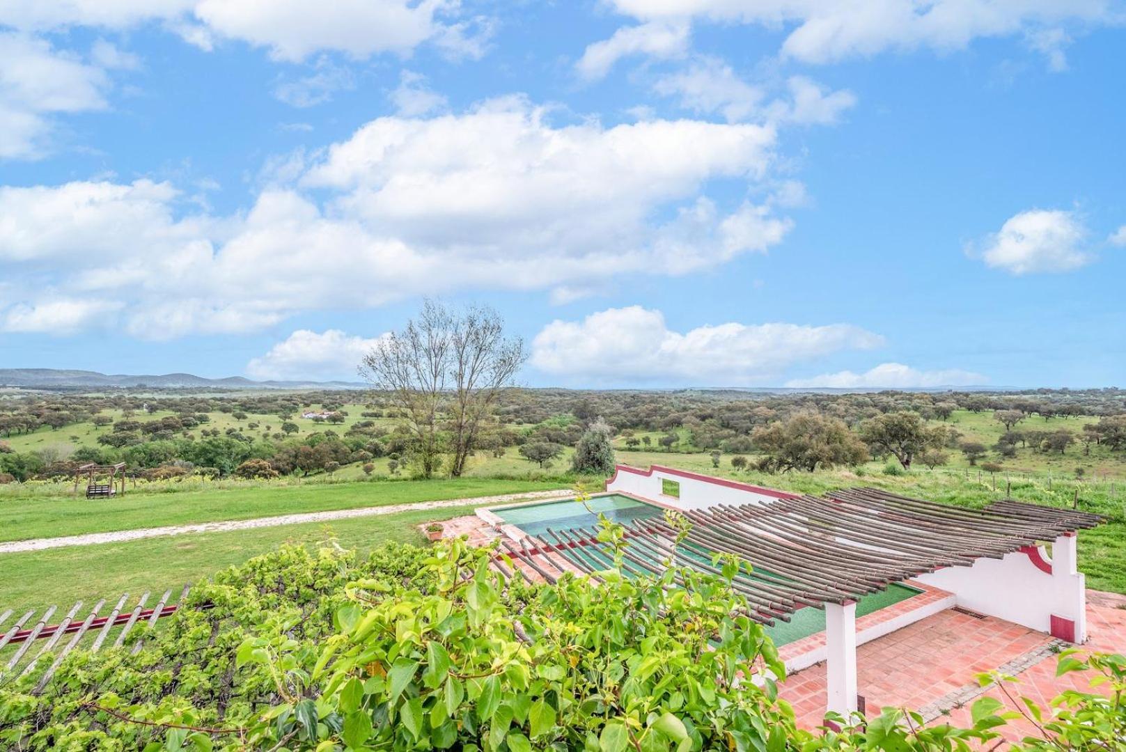 הוילה מונטרמור-או-נובו Stunning Mansion In Sao Cristovao מראה חיצוני תמונה